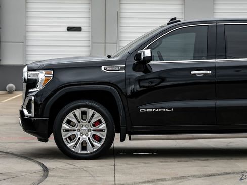 Used 2021 GMC Sierra 1500 Denali w/ Denali Ultimate Package image 8