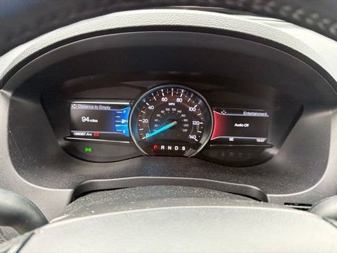 Used 2019 Ford Explorer XLT w/ Equipment Group 202A AWD/4WD image 13