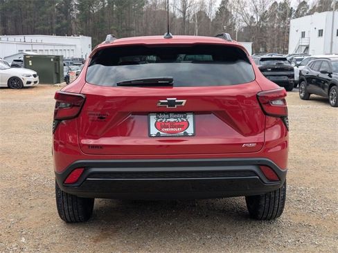 New 2026 Chevrolet Trax RS w/ Sunroof Package image 3