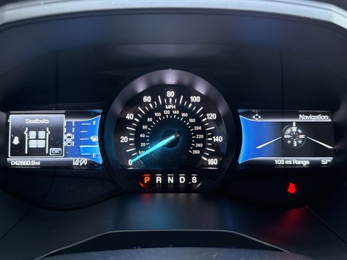 Used 2022 Ford Edge ST-Line w/ Class II Trailer Tow Package image 15