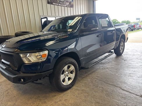 Used 2022 RAM 1500 Big Horn AWD/4WD image 2