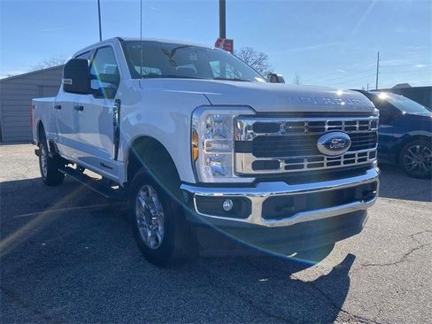 Used 2025 Ford F250 XLT image 36