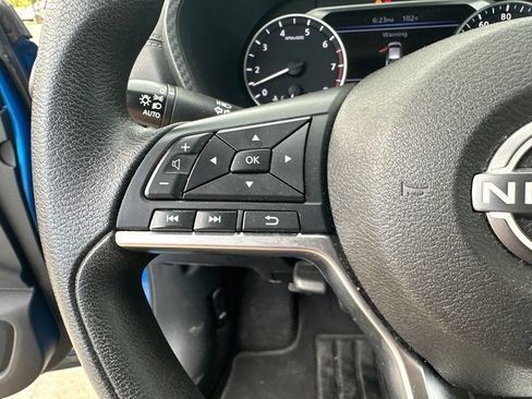 Used 2024 Nissan Sentra SV FWD image 21