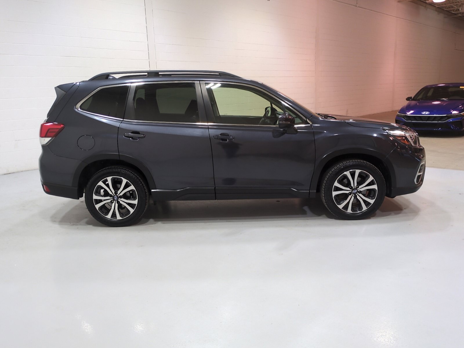 Used 2019 Subaru Forester Limited AWD/4WD image 2