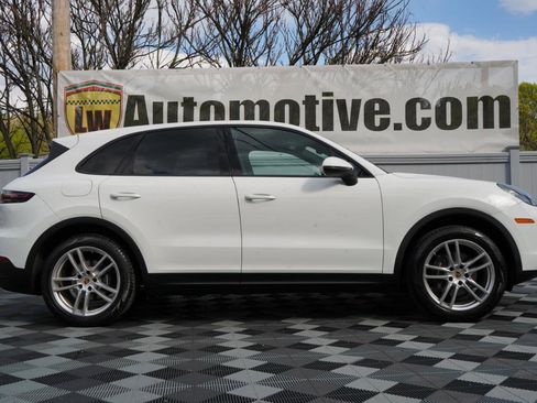 Used 2020 Porsche Cayenne AWD/4WD image 4