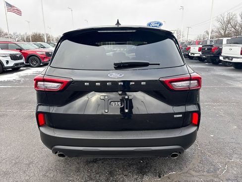 Used 2025 Ford Escape ST-Line w/ Equipment Group 301A image 8