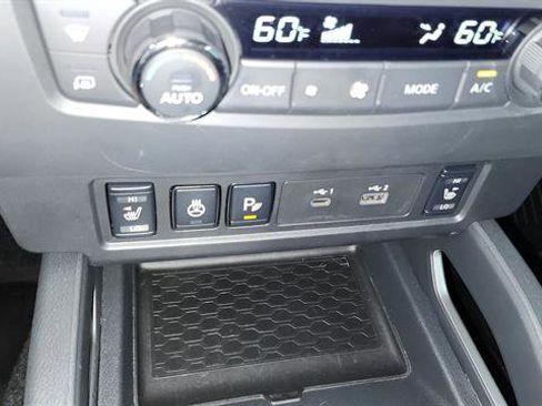 Certified 2025 Nissan Frontier SV w/ SV Convenience Package RWD image 41