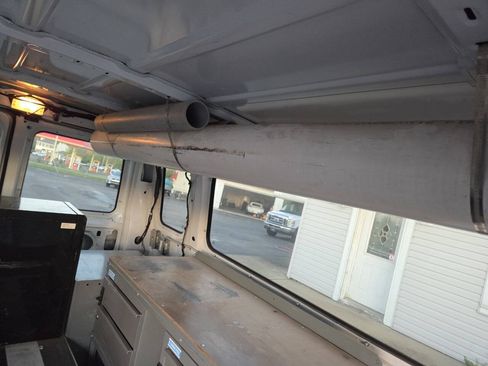 Used 2013 Ford E-350 and Econoline 350 Extended Super Duty w/ PWR Group RWD image 22