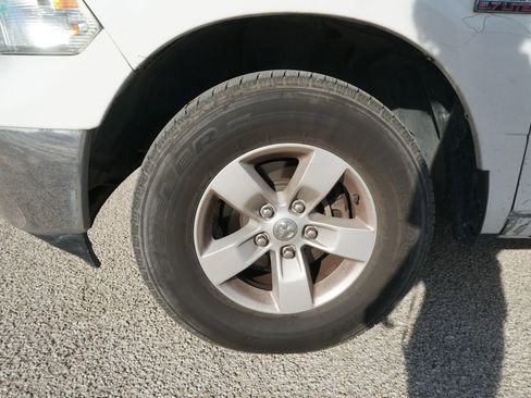 Used 2019 RAM 1500 Classic SLT image 14