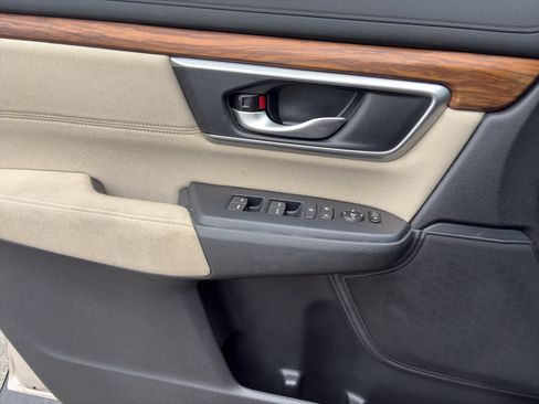 Used 2019 Honda CR-V EX image 7