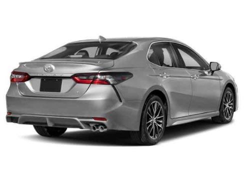 Used 2022 Toyota Camry SE FWD image 2