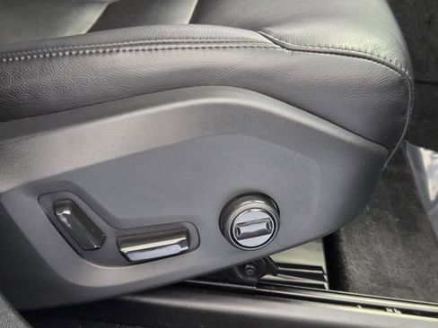 Certified 2023 Volvo XC60 B5 Core w/ Climate Package image 24