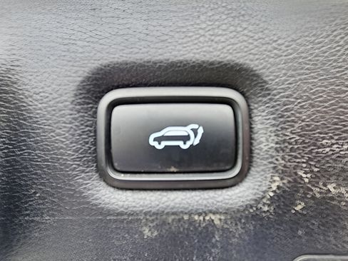 Used 2020 Hyundai Santa Fe SEL w/ Convenience Package FWD image 26