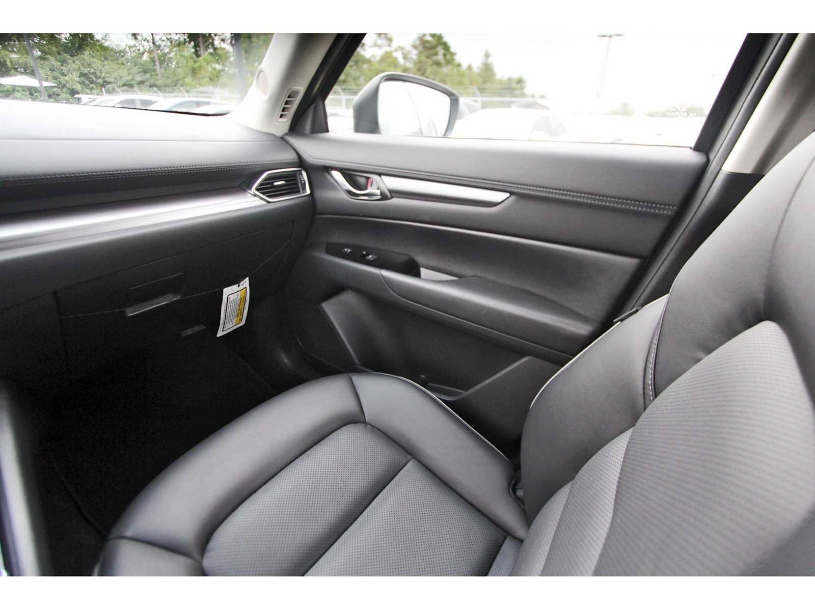 Certified 2025 MAZDA CX-5 AWD 2.5 S w/ Select Package image 8