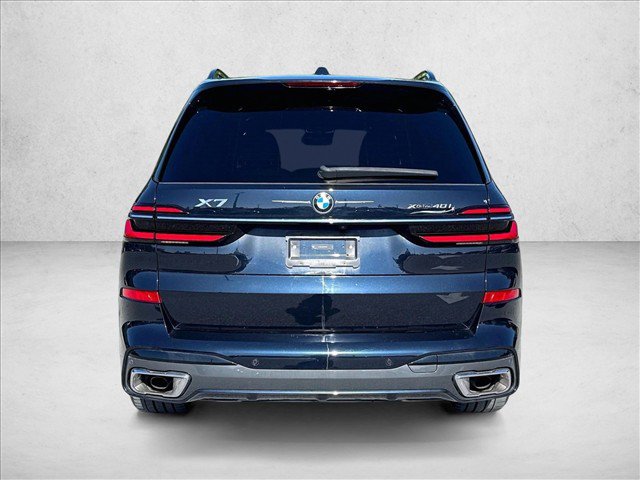 Used 2024 BMW X7 xDrive40i w/ M Sport Package AWD/4WD image 4