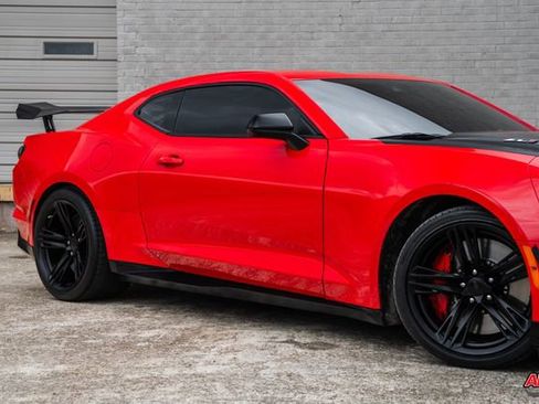 Used 2020 Chevrolet Camaro ZL1 RWD image 36