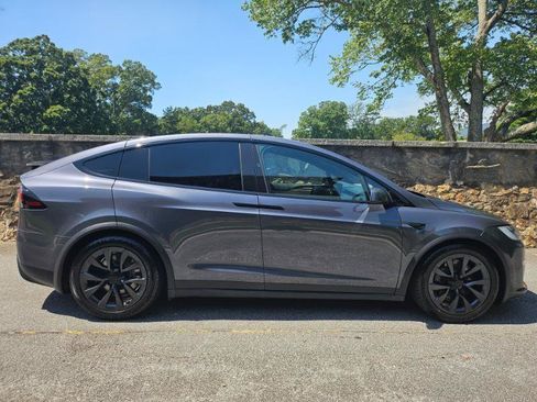 Used 2023 Tesla Model X AWD/4WD image 10