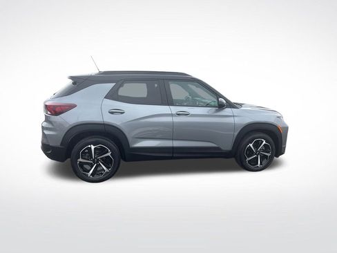 Used 2023 Chevrolet TrailBlazer RS w/ Sun and Liftgate Package image 9