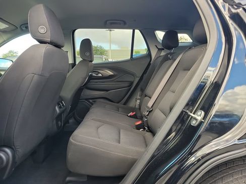Used 2024 GMC Terrain SLE FWD image 10