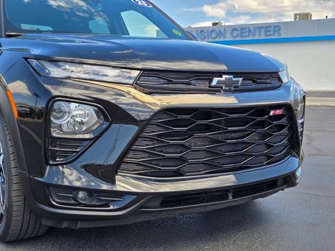 Used 2023 Chevrolet TrailBlazer RS w/ Sun and Liftgate Package FWD image 8