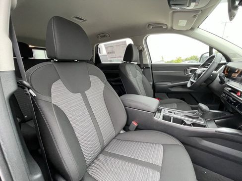 New 2026 Kia Sorento LX image 28