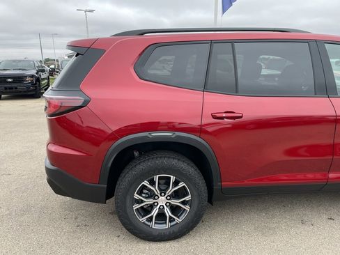 Used 2025 GMC Acadia AT4 w/ Luxury Package image 41