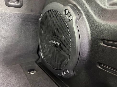 Used 2023 Jeep Wrangler Unlimited Rubicon w/ Cold Weather Group AWD/4WD image 30