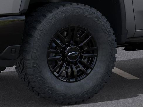 New 2026 Chevrolet Silverado 2500 ZR2 AWD/4WD image 9