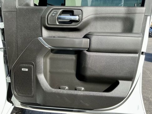 Used 2022 GMC Sierra 2500 AT4 w/ AT4 Premium Plus Package image 22