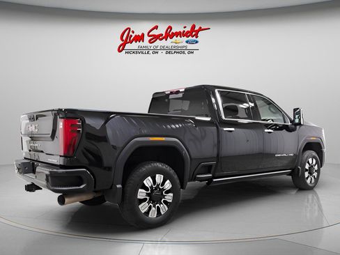 Used 2025 GMC Sierra 2500 Denali w/ Denali Reserve Package AWD/4WD image 6