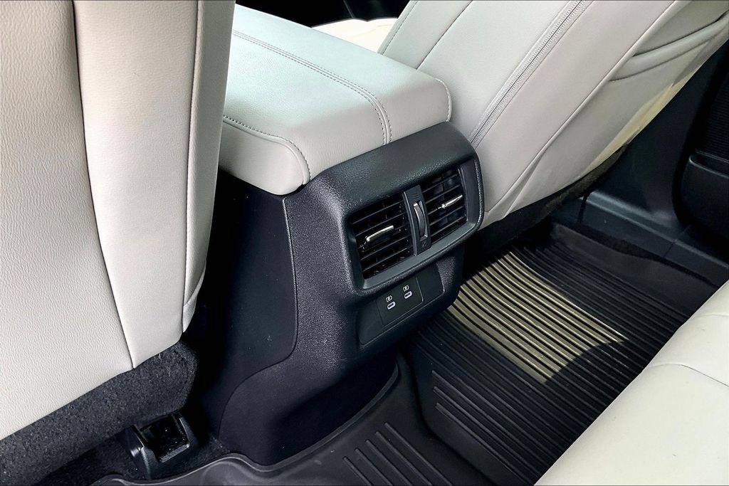 Certified 2025 Nissan Murano SV AWD/4WD image 21