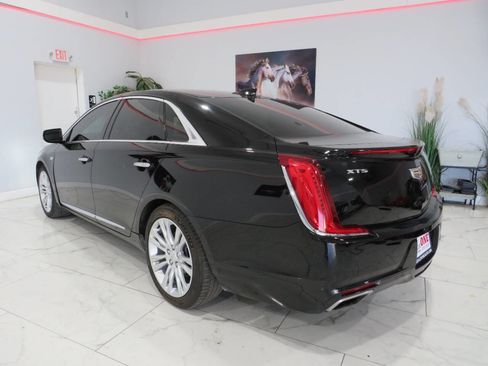 Used 2018 Cadillac XTS Luxury FWD image 6