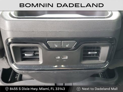 Used 2022 Chevrolet Silverado 1500 ZR2 w/ Technology Package image 12