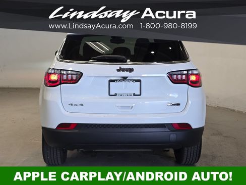 Used 2024 Jeep Compass Latitude AWD/4WD image 6