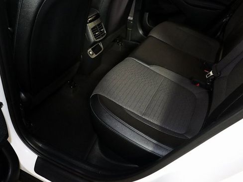 Used 2023 Kia Seltos S image 26