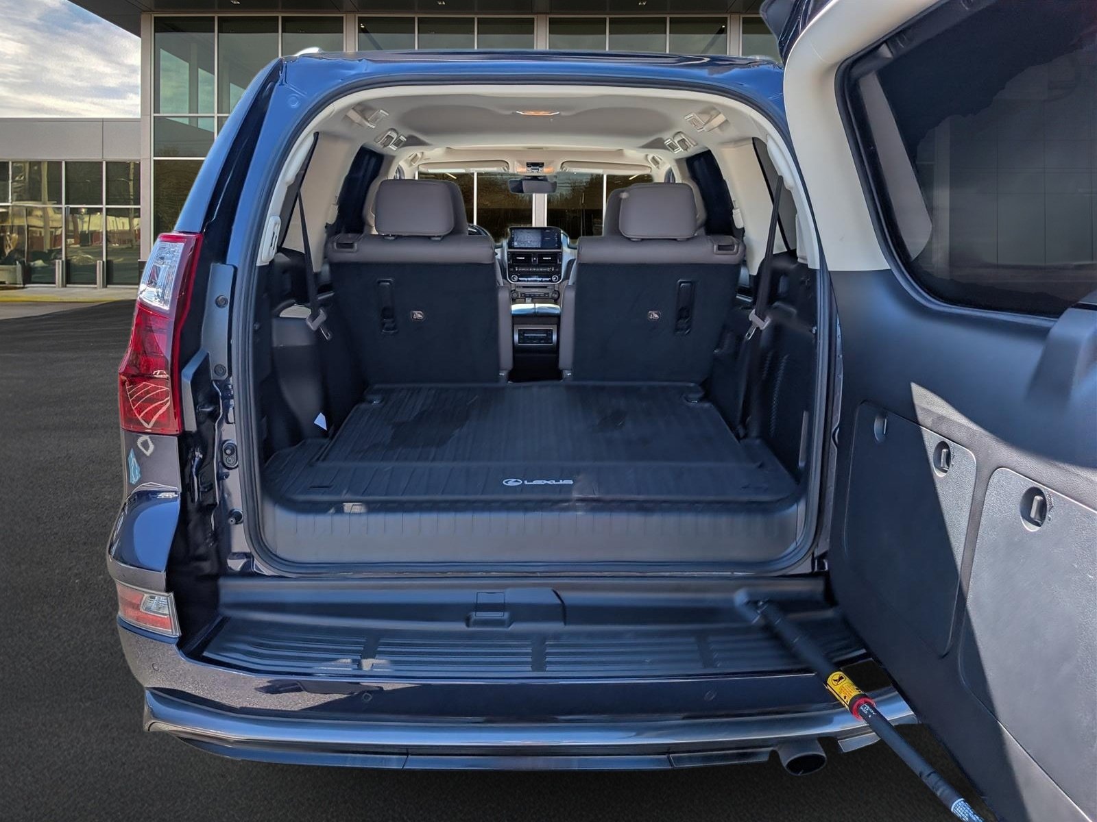 Certified 2022 Lexus GX 460 Premium w/ Accessory Package AWD/4WD image 14