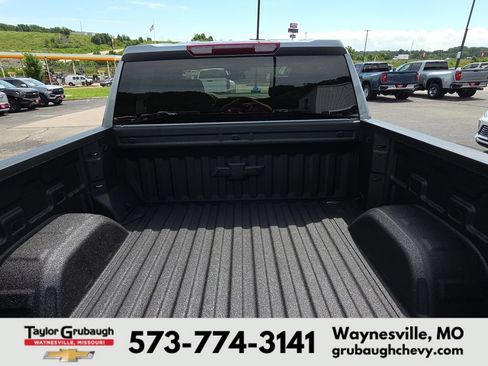 New 2026 Chevrolet Silverado 1500 RST w/ Z71 Off-Road Package AWD/4WD image 8