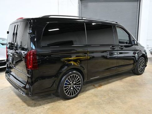 Used 2023 Mercedes-Benz Metris Passenger image 24