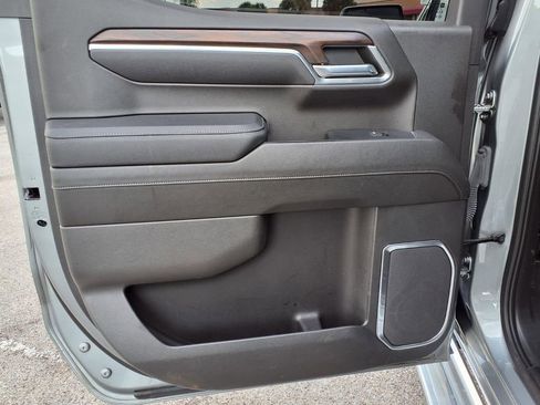 Used 2023 GMC Sierra 1500 SLT w/ SLT Premium Package image 22