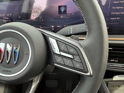 New 2026 Buick Envision Avenir image 13