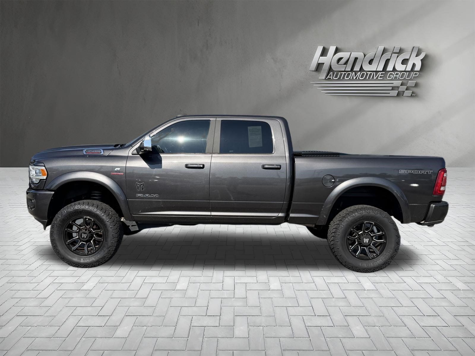 Used 2022 RAM 3500 Laramie AWD/4WD image 6