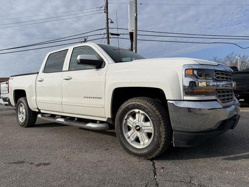 Used 2018 Chevrolet Silverado 1500 LT image 10