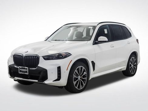 New 2026 BMW X5 xDrive40i w/ M Sport Package AWD/4WD image 1