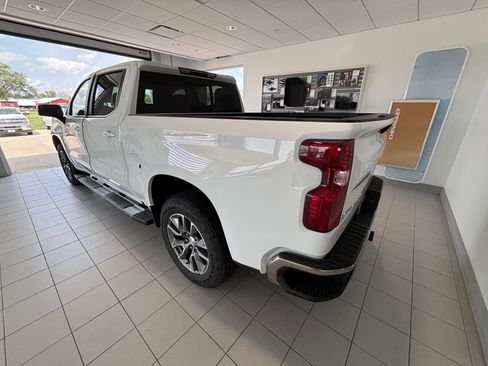 New 2026 Chevrolet Silverado 1500 LT AWD/4WD image 3