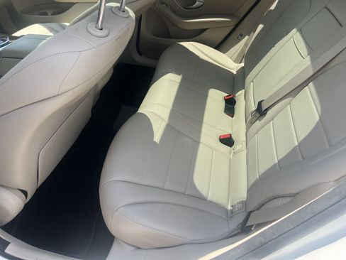 Certified 2018 Mercedes-Benz GLC 300 image 32