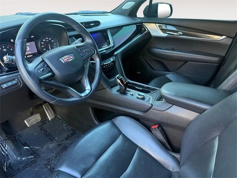 Used 2020 Cadillac XT6 Sport image 16