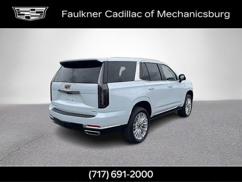 Used 2026 Cadillac Escalade Luxury w/ Touring Package AWD/4WD image 3