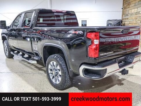 Used 2022 Chevrolet Silverado 2500 LT w/ Convenience Package image 3