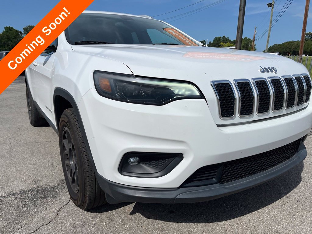 Used 2019 Jeep Cherokee Latitude w/ Popular Appearance Group AWD/4WD image 2
