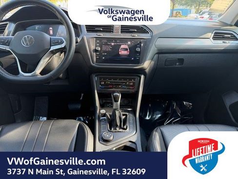 Certified 2024 Volkswagen Tiguan SE AWD/4WD image 13